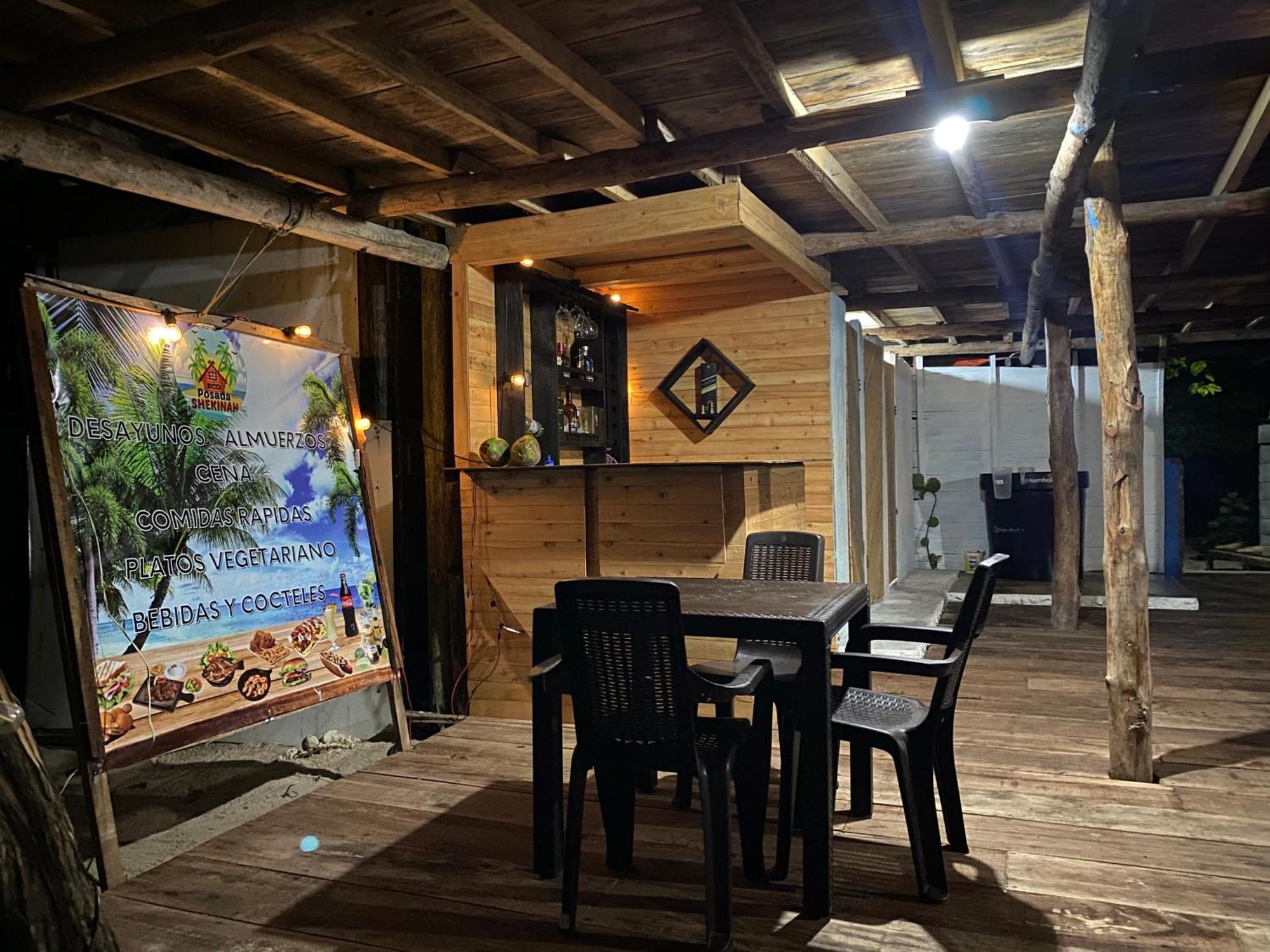 Posada Shekinah Baru Playa Blanca Exteriör bild